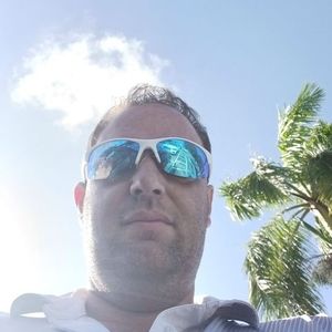 Meet your Posher, Andrew